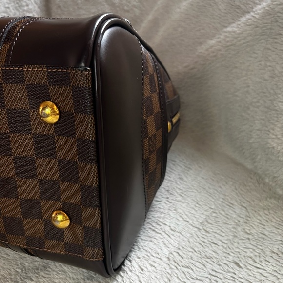 LOUIS VUITTON Berkley Bag - Picture 8 of 13